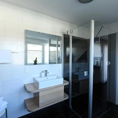 Weingut Heinen * Longuich